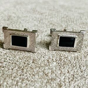 Swank 60’s/70’s Rectangular Silver Tone Black Onyx Cuff Links French Cuffs